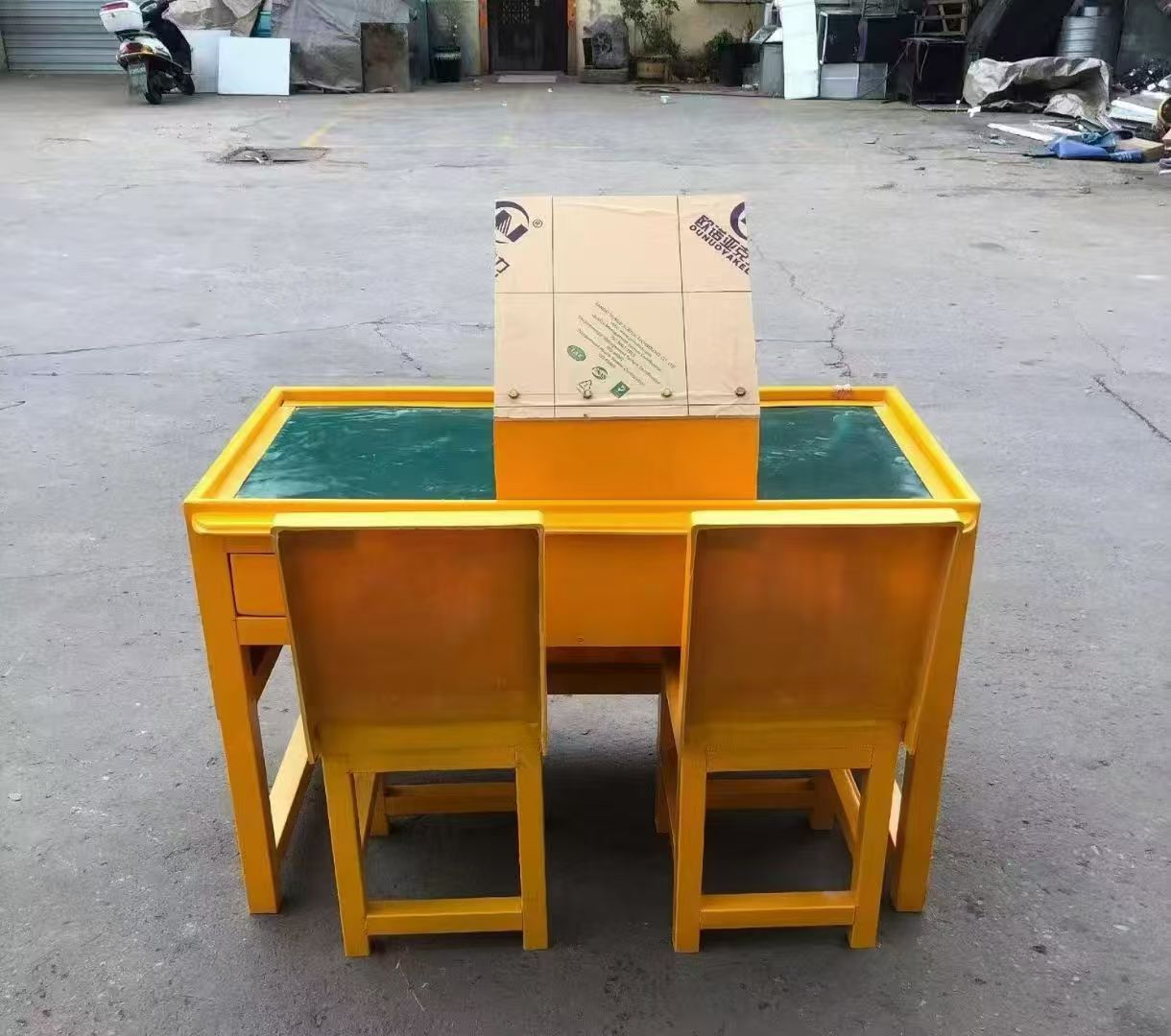 双阳防静电导通桌井下煤矿火工品发放桌：危险品流转的安全守护者